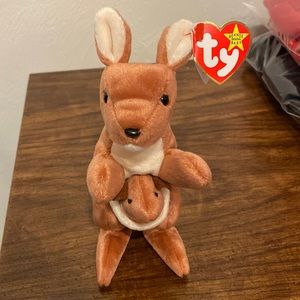 💜5/$16 💜 Rare! NWT! 1996 Pouch Beanie Baby 🦘